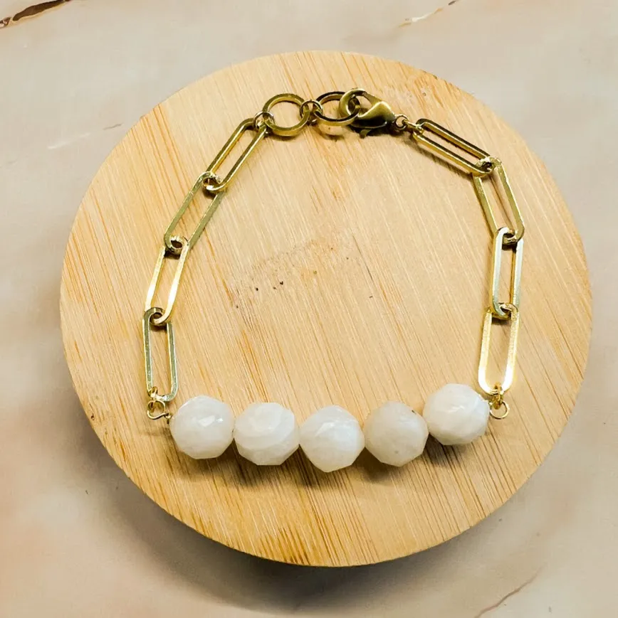 Abacus Braclet: Paperclip Chain and Gemstone