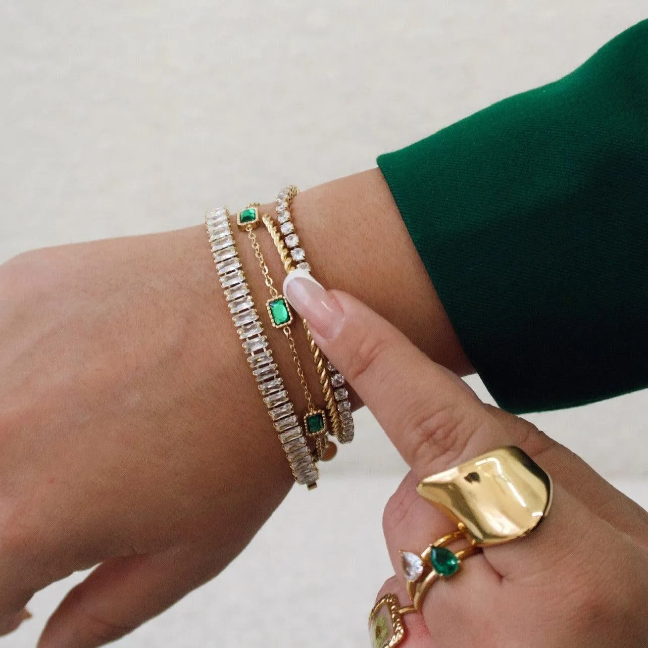 FARAH - Dainty Emerald Bracelet