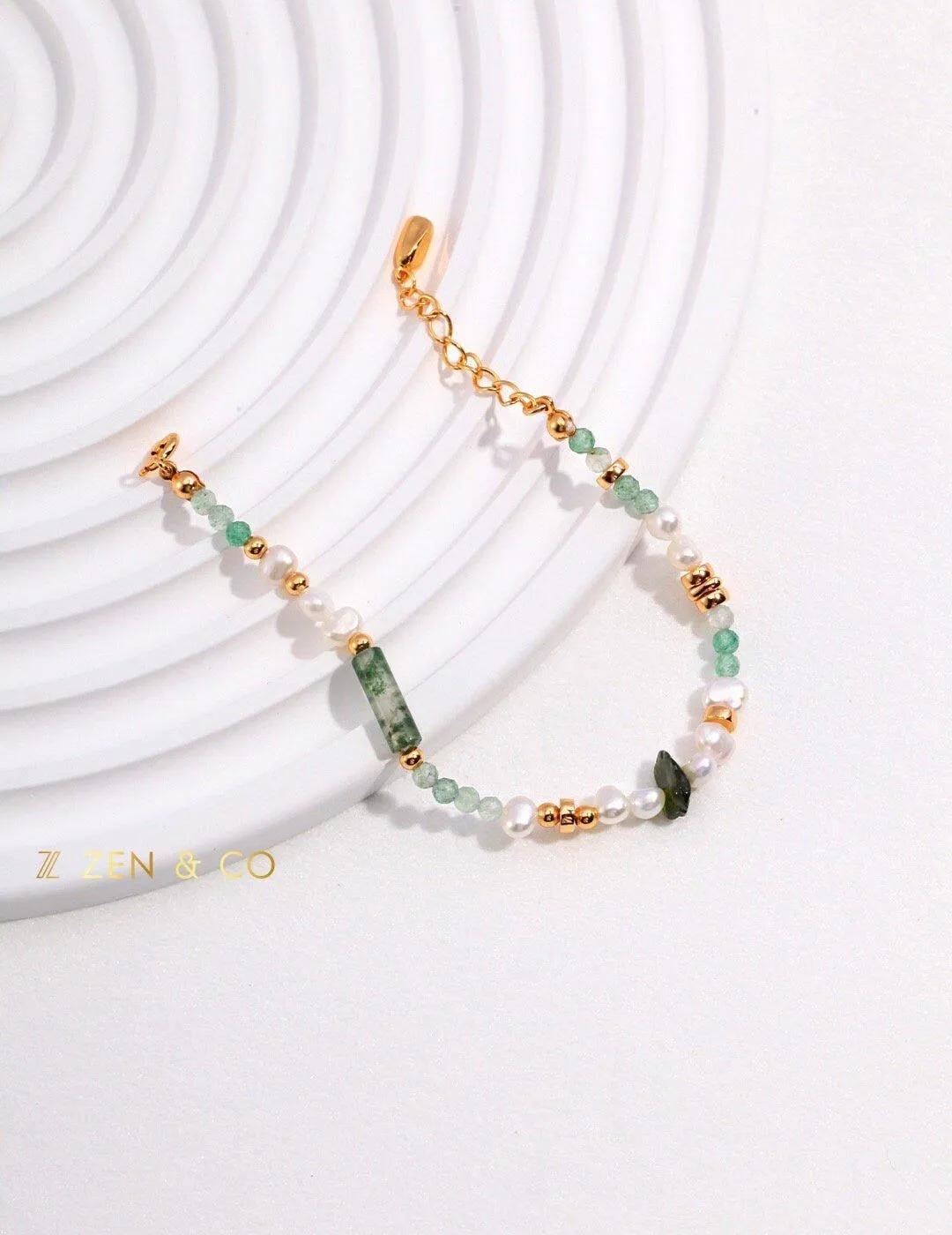 JADE Bohemian Green jade and pearl necklace and friendship bracelet
