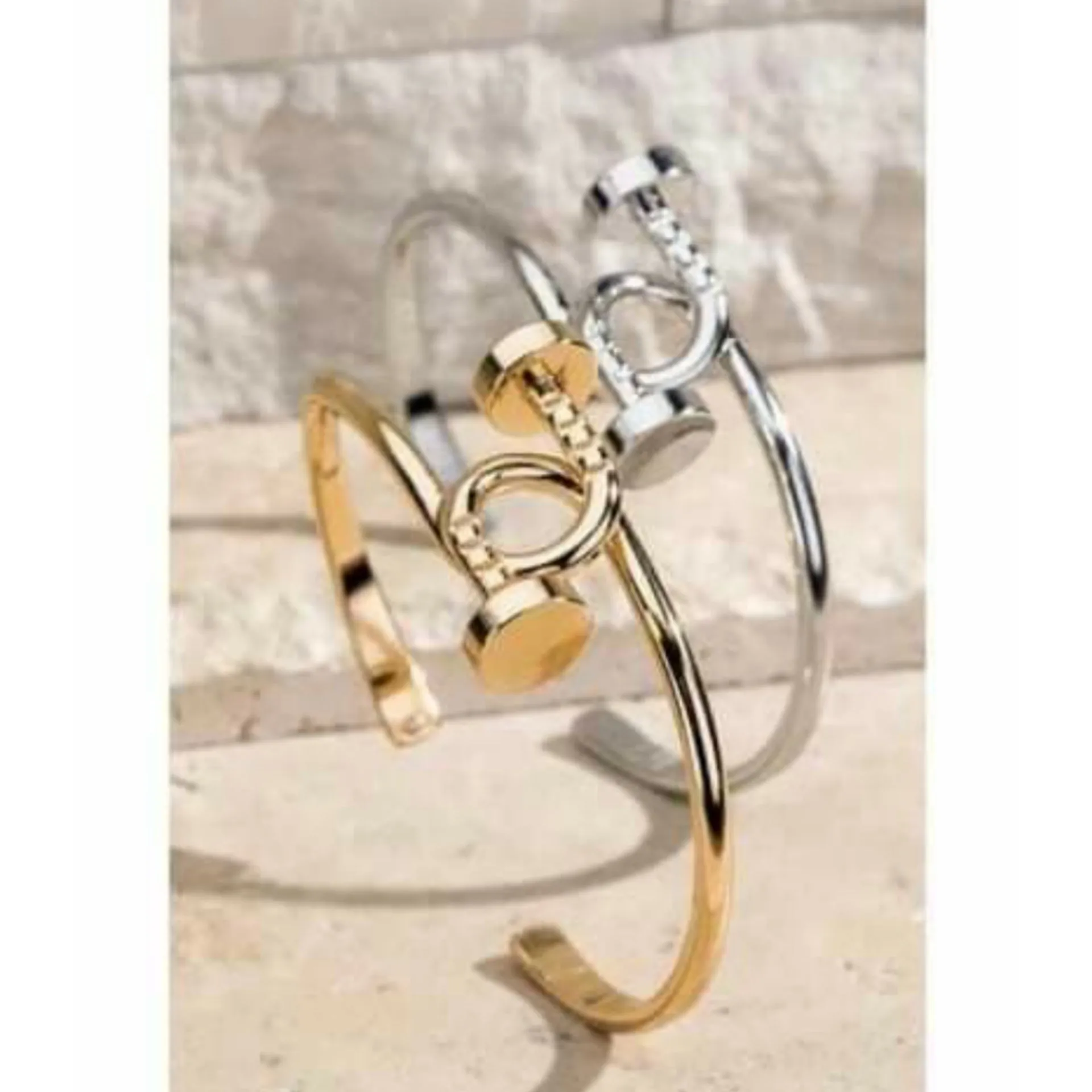 Nail Bangle