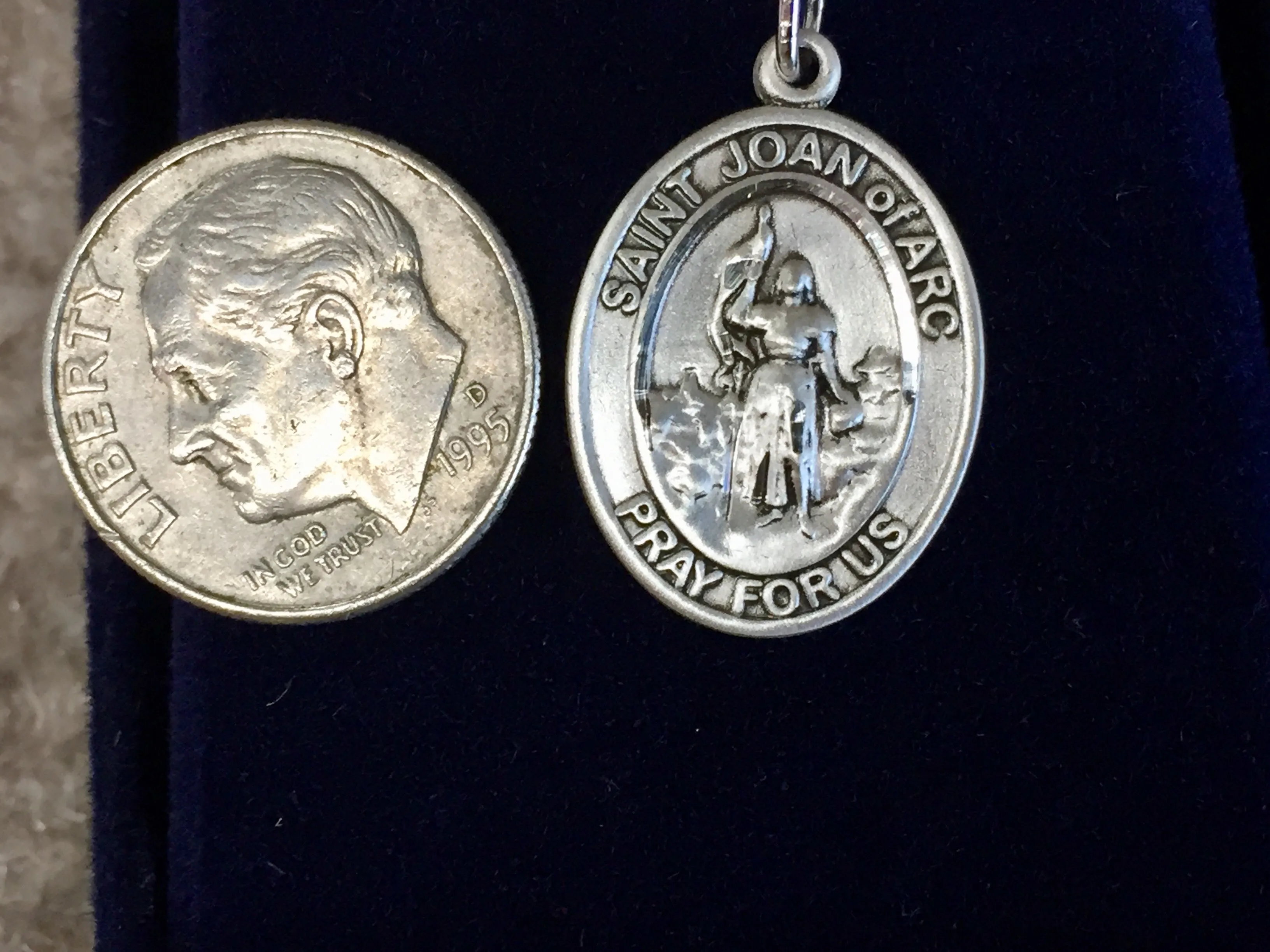 Saint Joan Of Arc Silver Medal And 18 Inch Silver Chain Religious