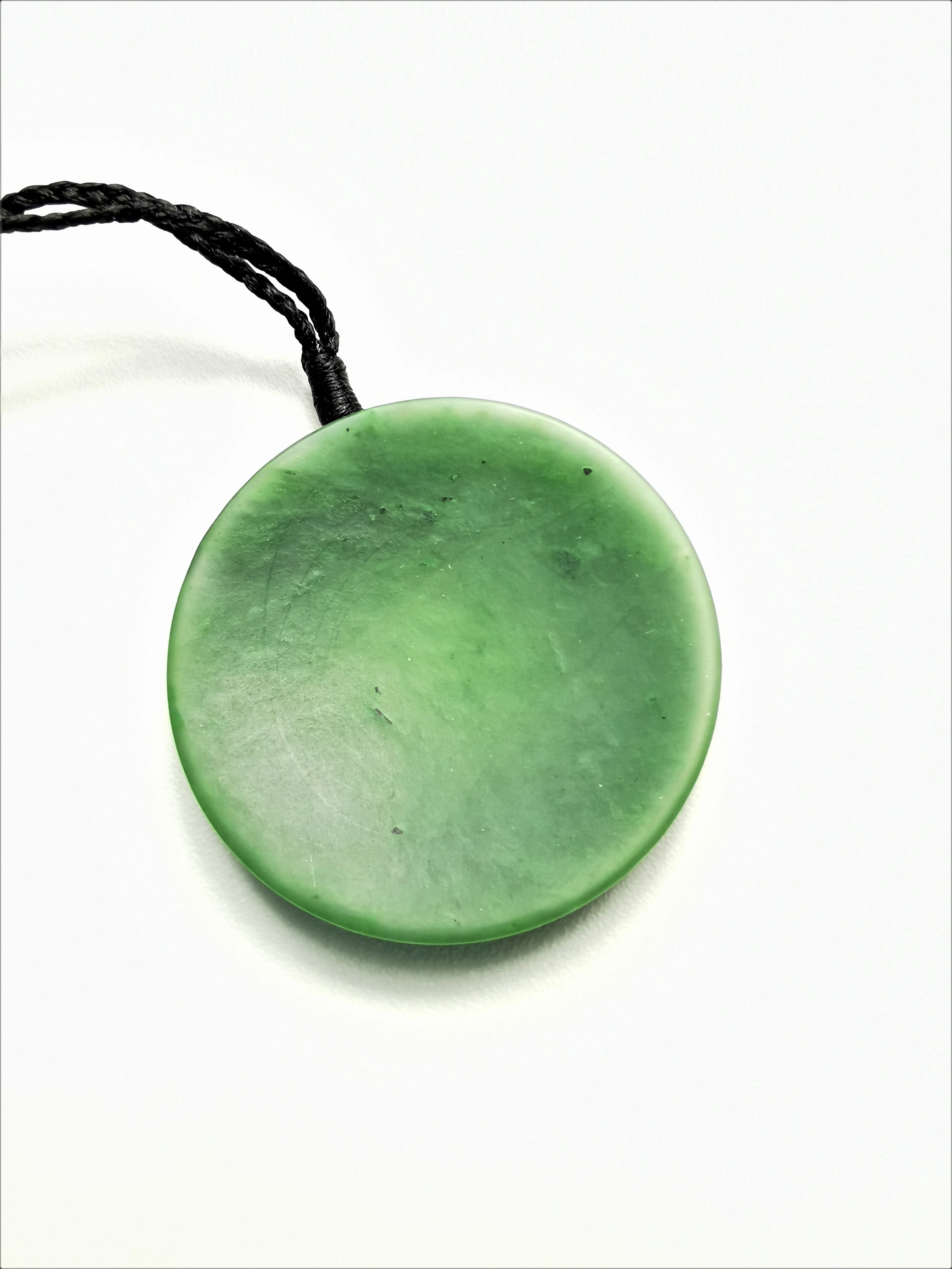 SIMPLE ROUND WORRY STONE PENDANT #1118