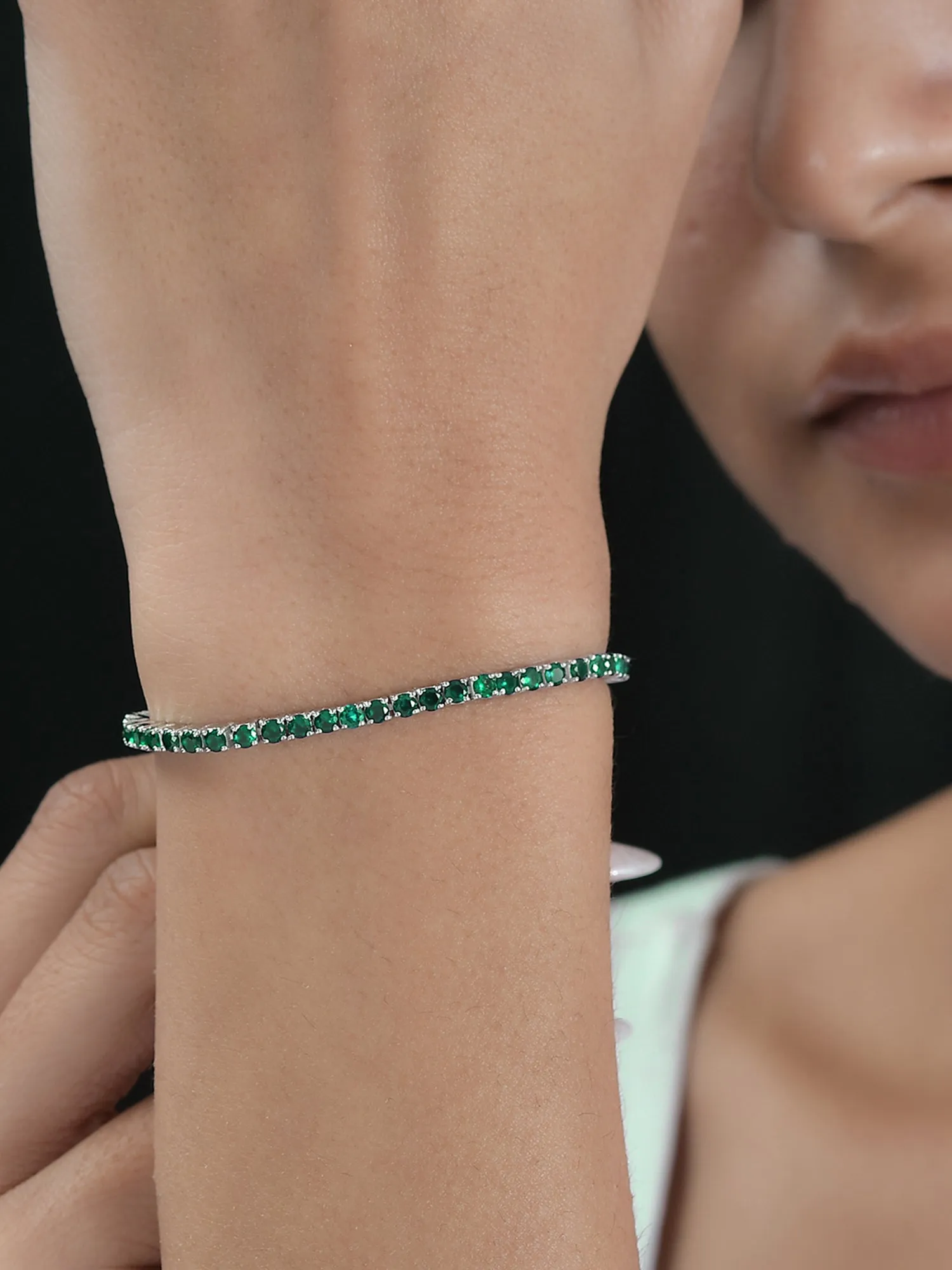 Valentine Special Single Line Green Emerald Tennis Bracelet For Women